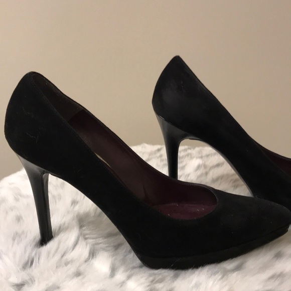 Stuart Weitzman black suede heels - Picture 4 of 12